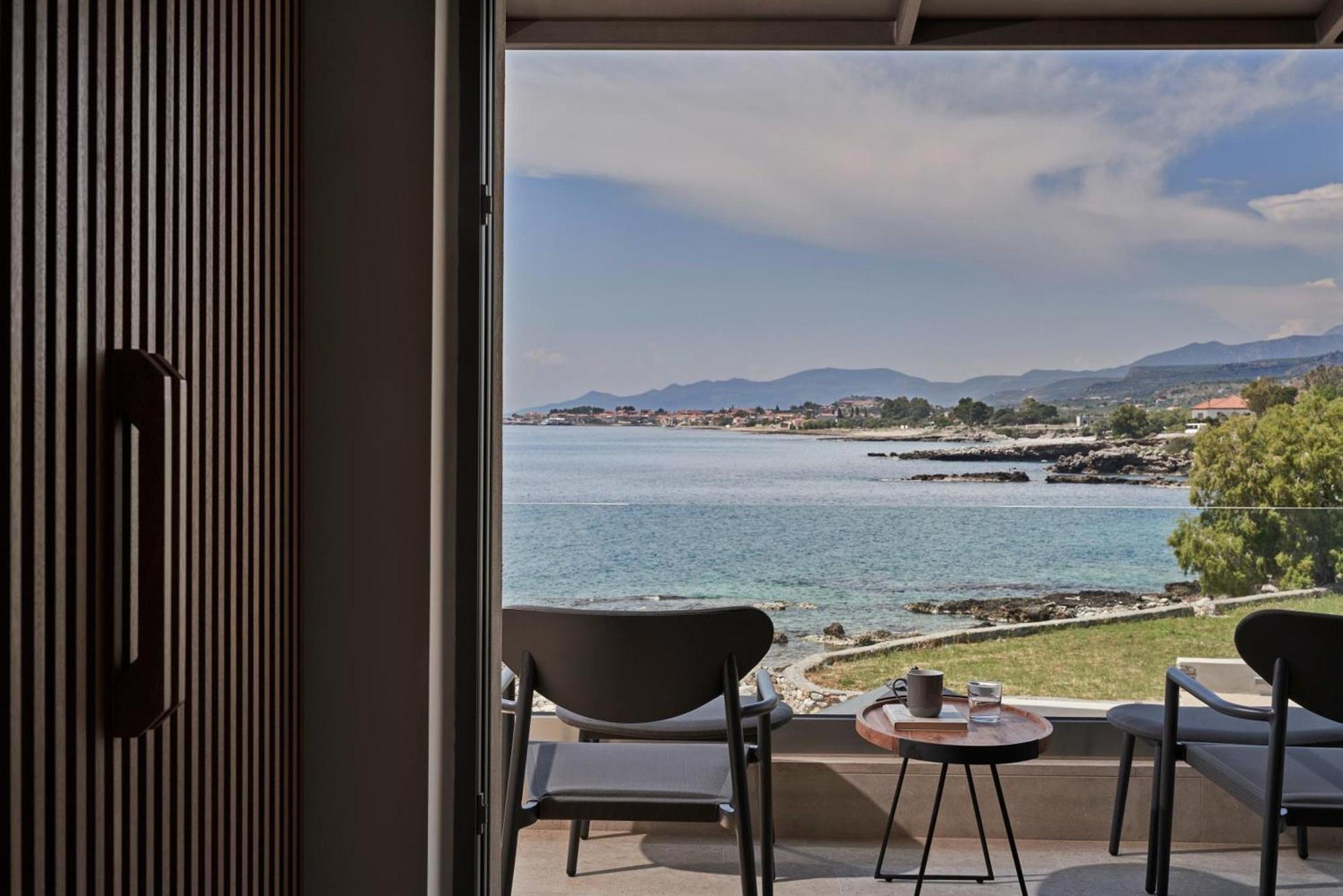 Beachfront Alassa Villas With Private Pools Kotronion  Exteriör bild